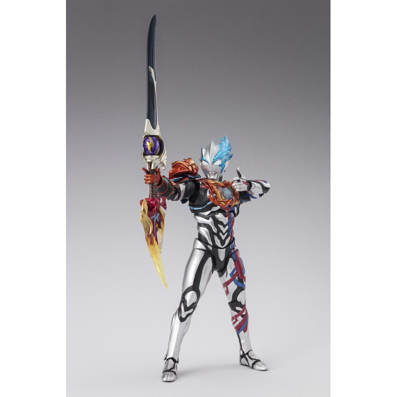 S H Figuarts ULTRAMAN BLAZAR FIRDRAN ARMOR ULTRAMAN PREMIUM BANDAI