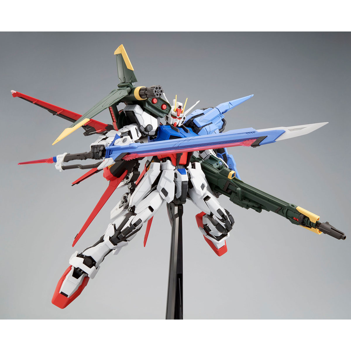 Bandai PG Perfect Strike Gundam 1/60 – Kit Avec Modules Aile, Épée Et Lanceur, LED Incluses