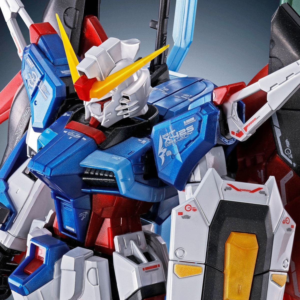 ロボット RG Destiny Gundam Titanium Finish RG 1/144 DESTINY GUNDAM[TITANIUM FINISH] | GUNDAM | PREMIUM BANDAI