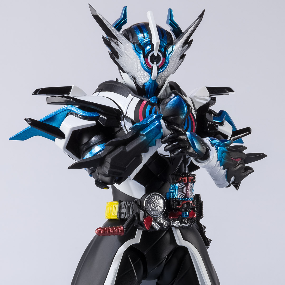 S.H.Figuarts KAMEN RIDER CROSS-ZEVOL | Kamen Rider | PREMIUM