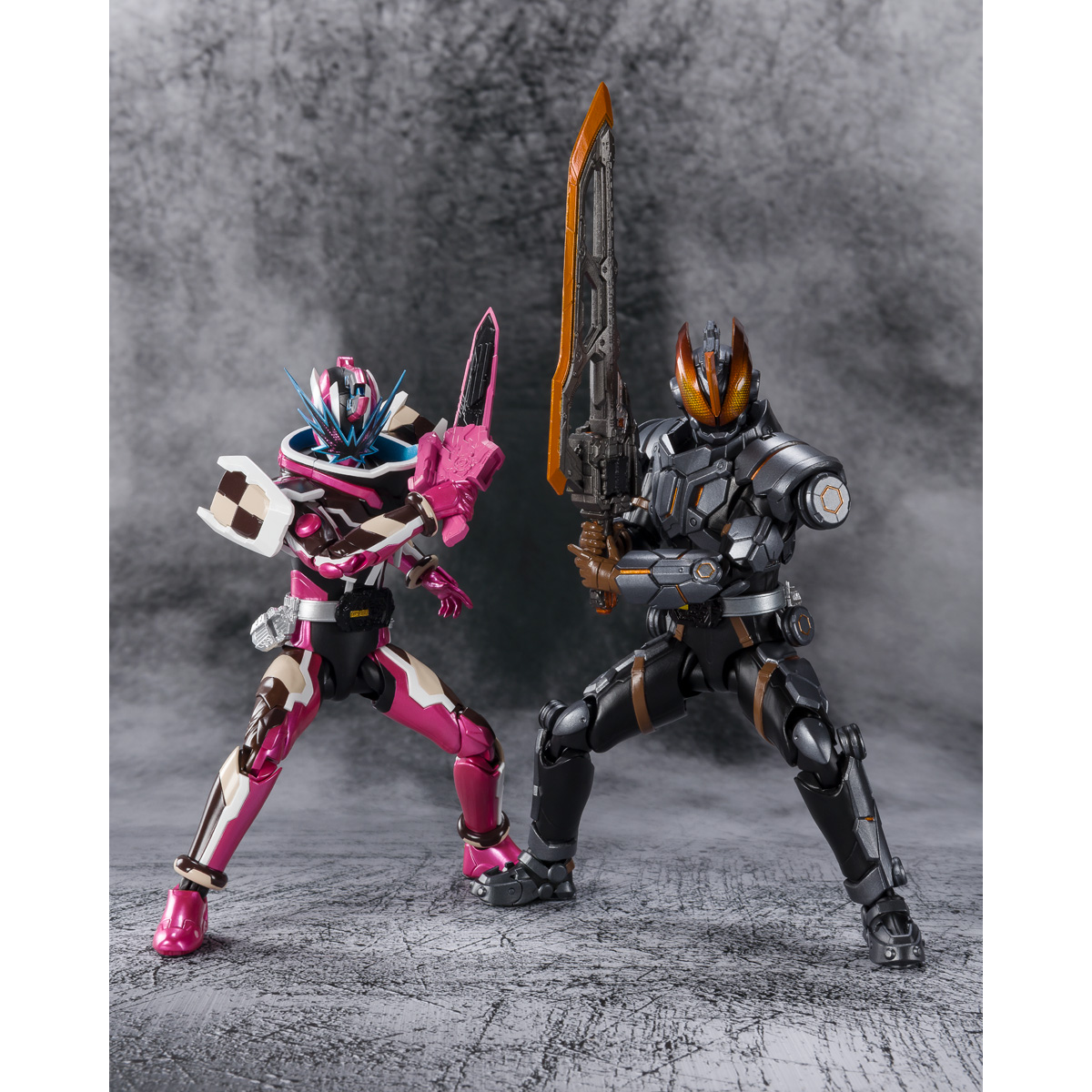 TAIKOLLER＆バチ S.H.Figuarts KAMEN RIDER TYCOON FEVER NINJA FORM ＆ KEKERA (KAERU