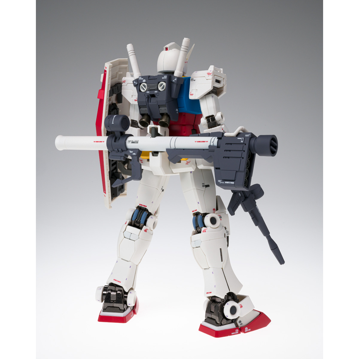 GUNDAM FIX FIGURATION METAL COMPOSITE RX-78-02 GUNDAM 【Cucuruz