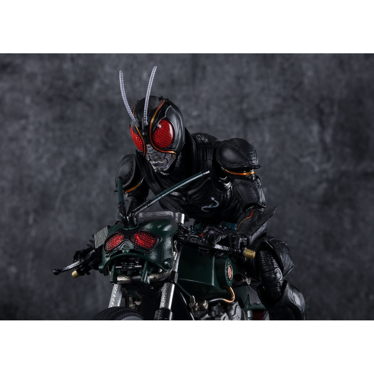 S.H.Figuarts BATTLE HOPPER (KAMEN RIDER BLACK SUN) | Kamen Rider