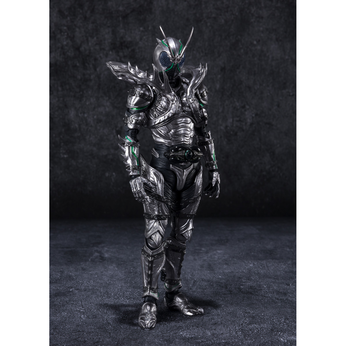 S.H.Figuarts KAMEN RIDER SHADOWMOON | Kamen Rider | PREMIUM BANDAI
