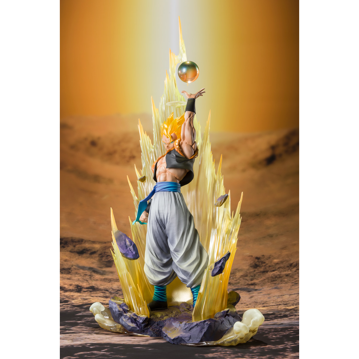 FiguartsZERO [EXTRA BATTLE]SUPER SAIYAN GOGETA -Fusion Reborn
