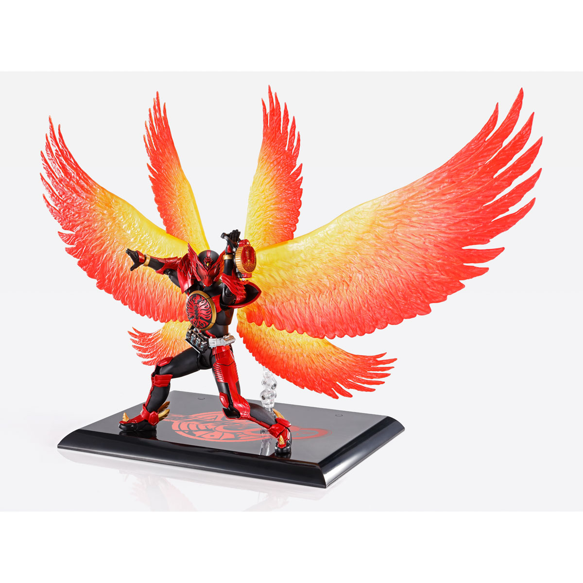 Kamen Rider OOO フィギュア WORLDLISE Kamen Rider OOO フィギュア WORLDLISE Amazon.com: BANDAI