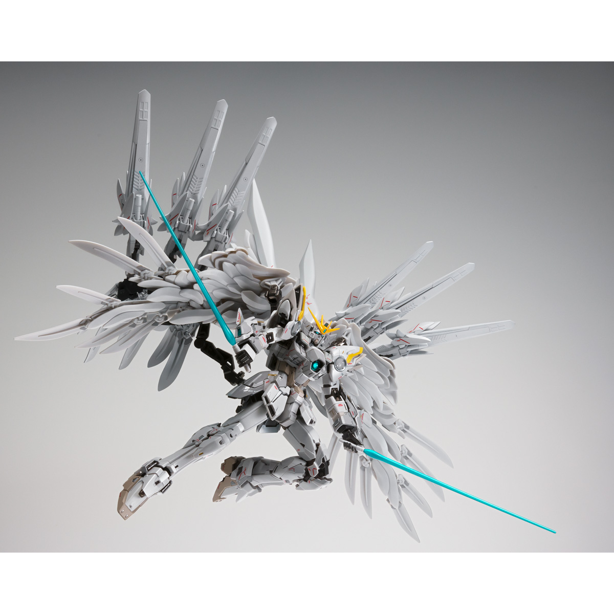 GUNDAM FIX FIGURATION METAL COMPOSITE WING GUNDAM SNOW WHITE