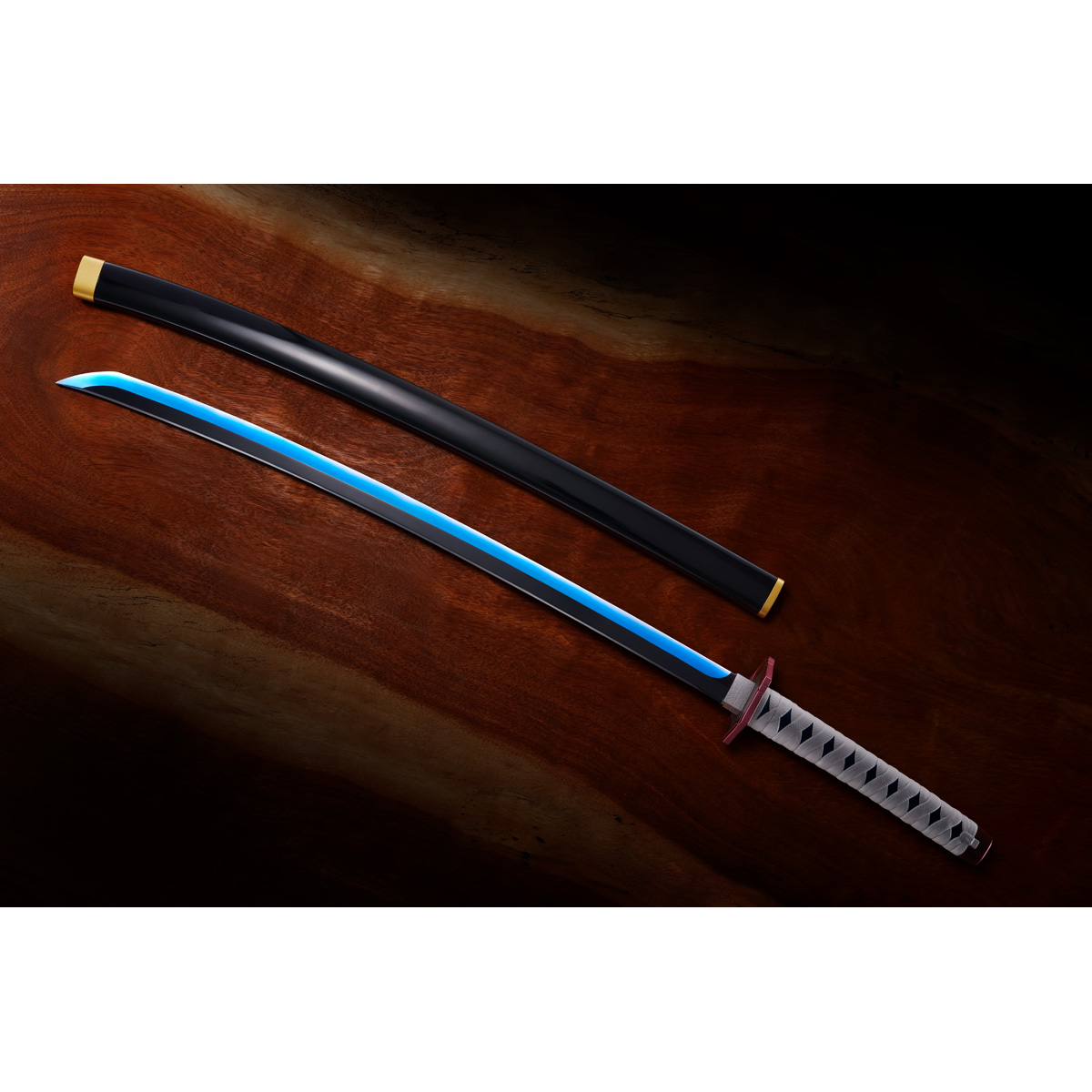 PROPLICA NICHIRIN SWORD (GIYU TOMIOKA) | Demon Slayer: Kimetsu no