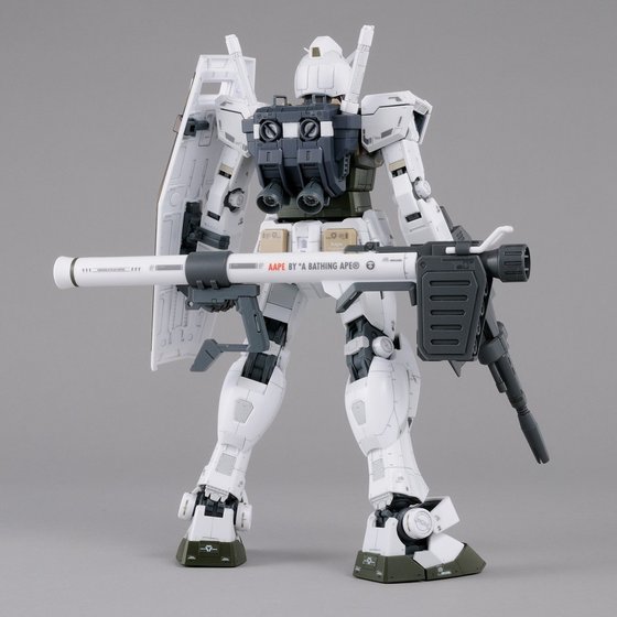 MG 1/100 AAPE RX-78-2 GUNDAM GRN-CAMO [May 2018 Delivery] | GUNDAM