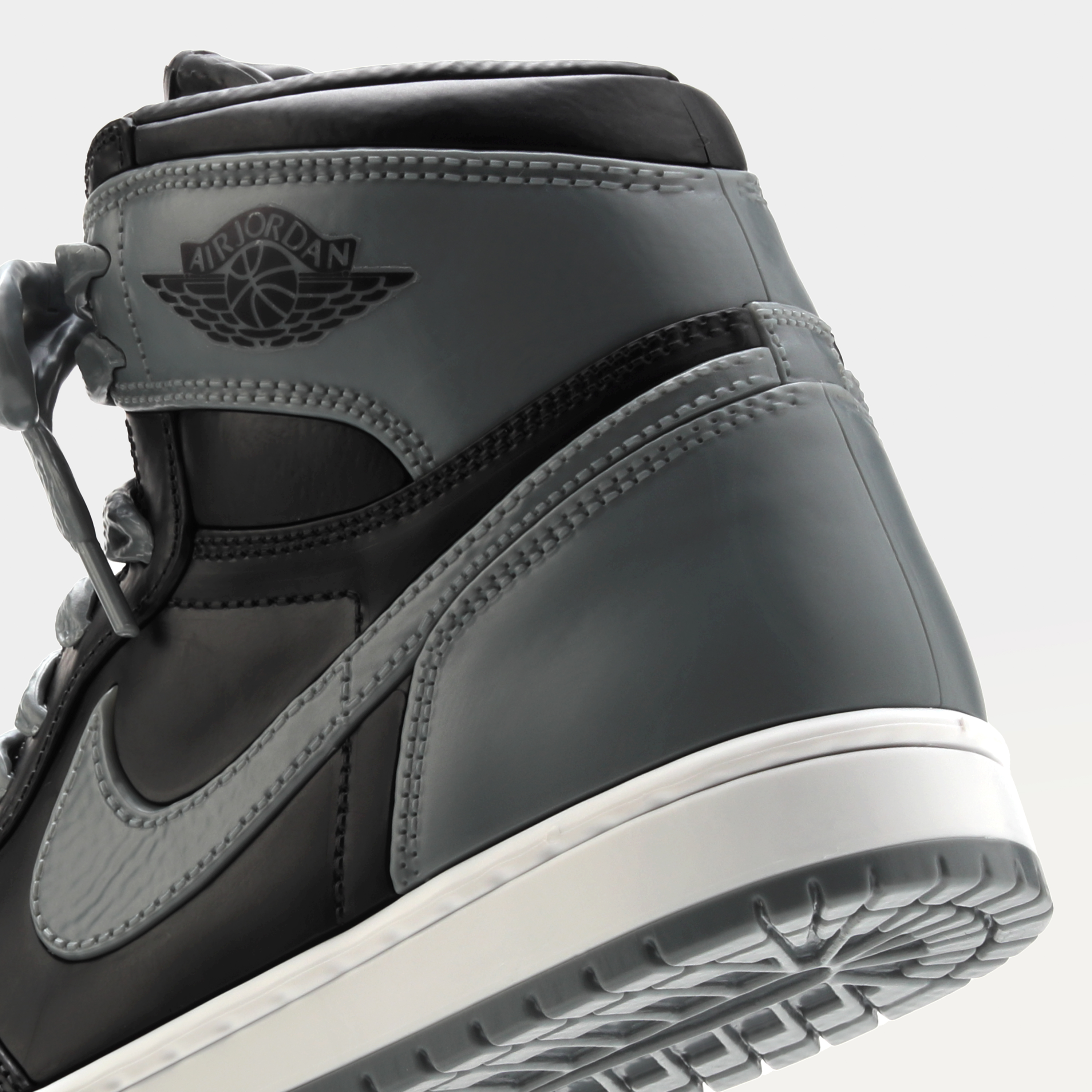 NIKE AIR JORDAN 1 HIGH 85 SHADOW × REVERSE SHADOW MODEL KIT [Dec