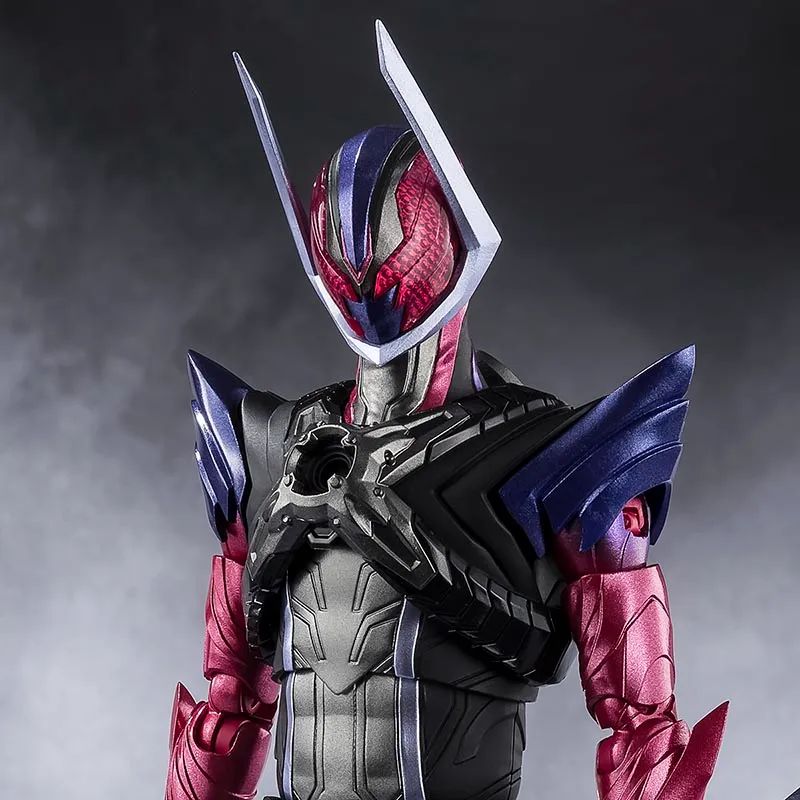 S.H.Figuarts KAMEN RIDER DAWN