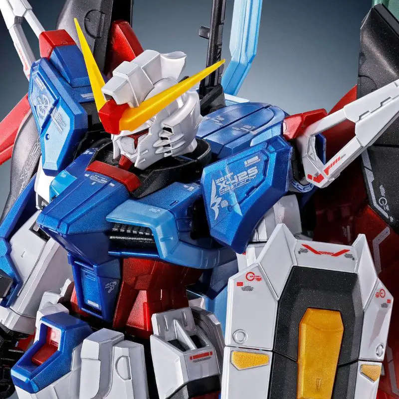 ロボット RG DESTINY GUNDAM (TITANIUM FINISH) RG 1/144 DESTINY GUNDAM[TITANIUM FINISH] | GUNDAM | PREMIUM