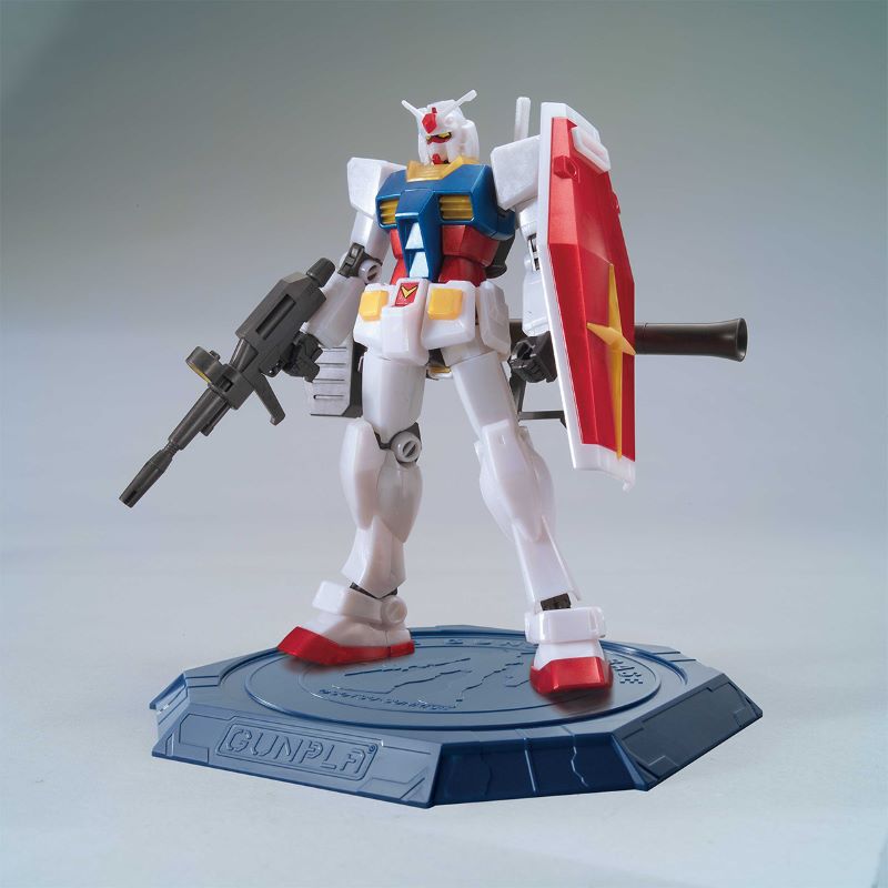 RX-78-2ガンダム (LLIC GLOSS INJECTION) HG 1/144 THE GUNDAM BASE LIMITED RX-78-2 GUNDAM ［METALLIC GLOSS