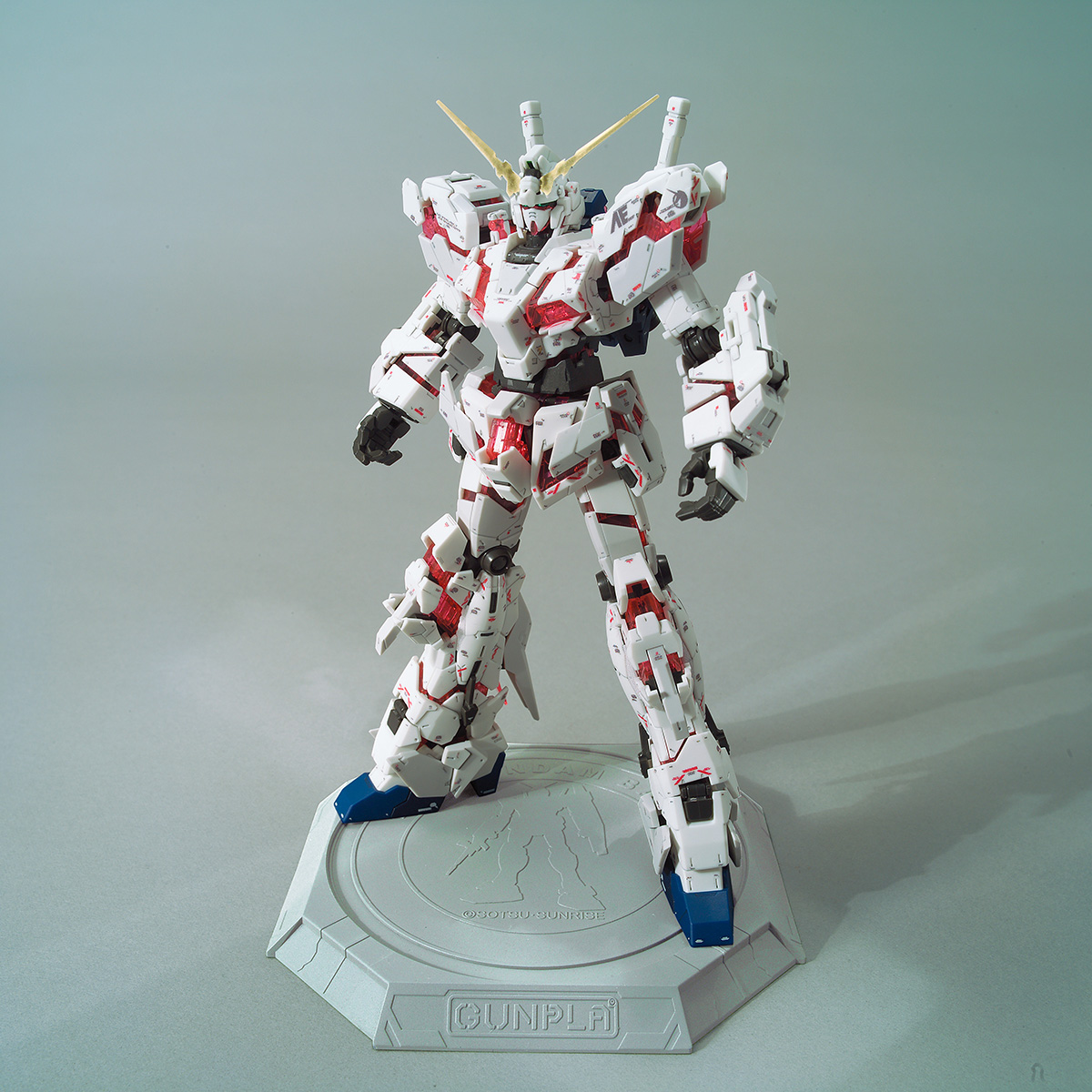 RG 1/144 THE GUNDAM BASE LIMITED RX-0 UNICORN GUNDAM Ver. TWC