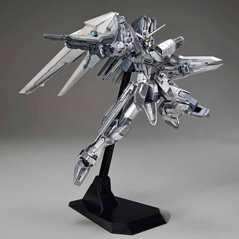 【新品未使用】FREEDOM BASE POLISH & COATING MG 1/100 THE GUNDAM BASE LIMITED FREEDOM GUNDAM Ver.2.0[SILVER