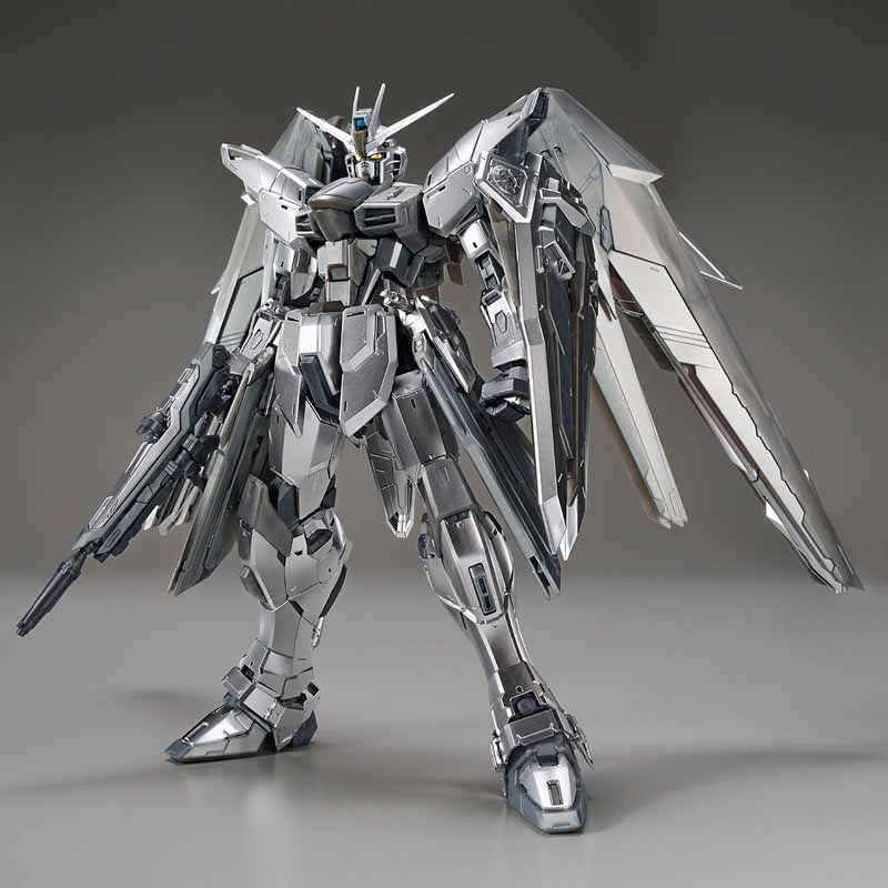 グレートムタ　メカニックバージョン　シルバーペイント MG 1/100 THE GUNDAM BASE LIMITED FREEDOM GUNDAM Ver.2.0[SILVER