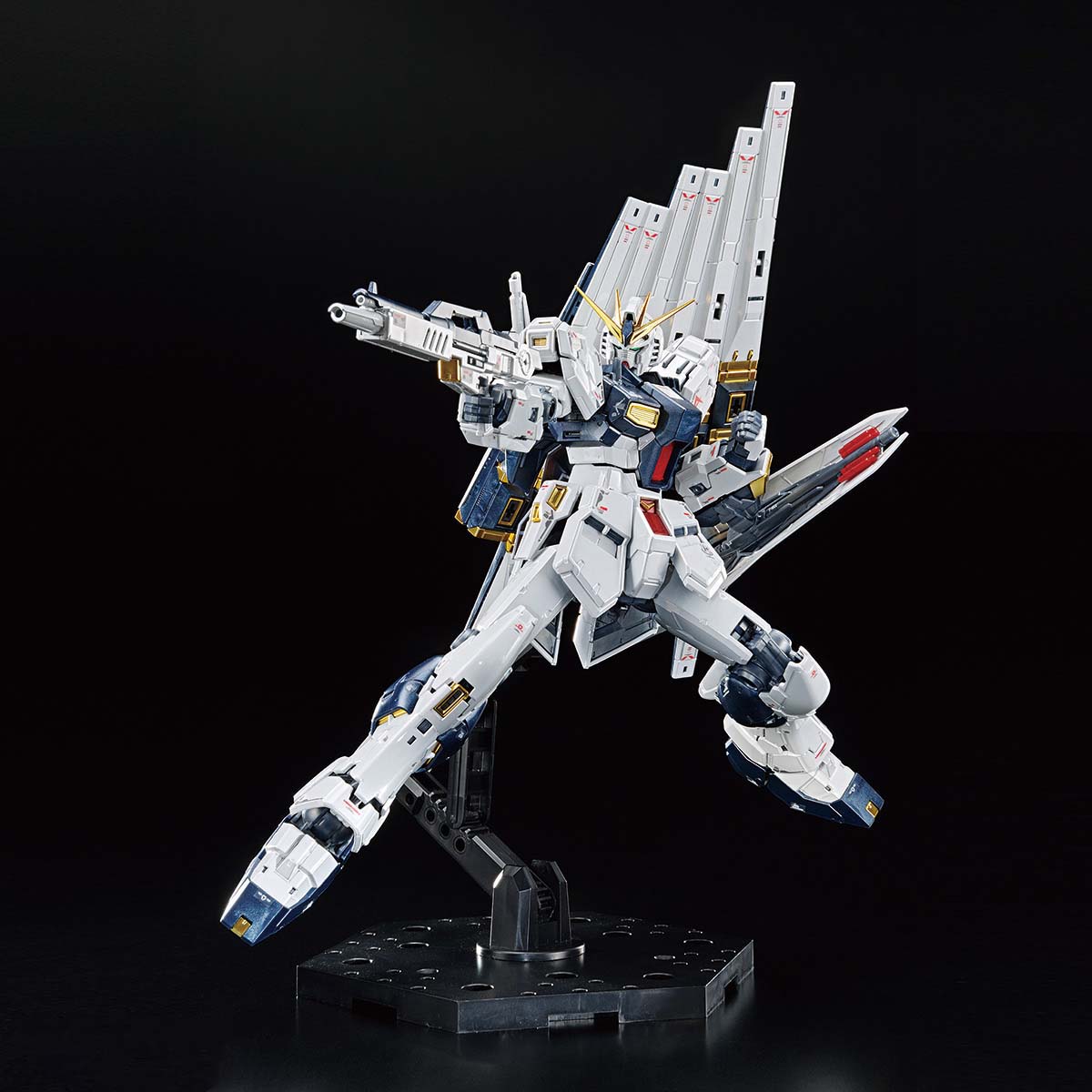 RG 1/144 THE GUNDAM BASE LIMITED νGUNDAM[TITANIUM FINISH] | GUNDAM