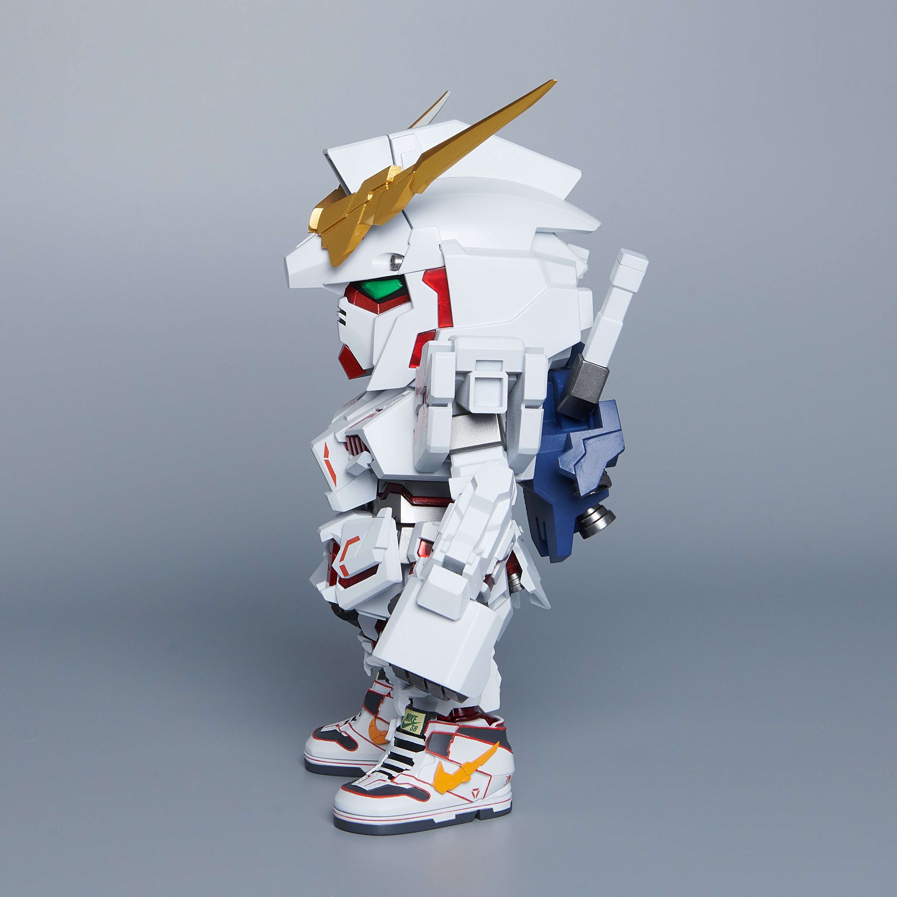 RX-0 UNICORN GUNDAM [DESTROY MODE] VER. NIKE SB | GUNDAM | PREMIUM