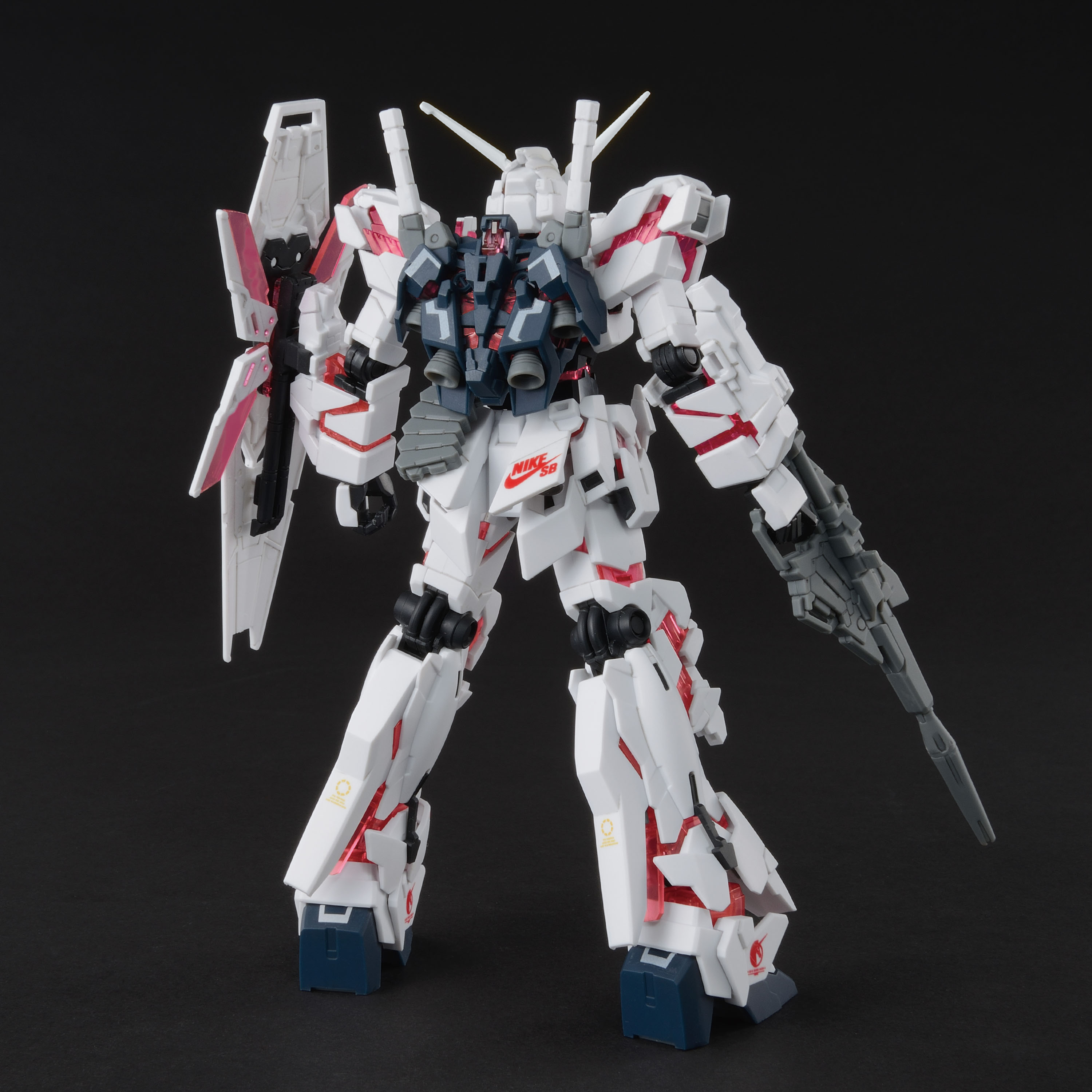 HG 1/144 ユニコーンガンダム Ver.NIKE SB HG 1/144 UNICORN GUNDAM (DESTROY MODE) Ver.NIKE SB | GUNDAM