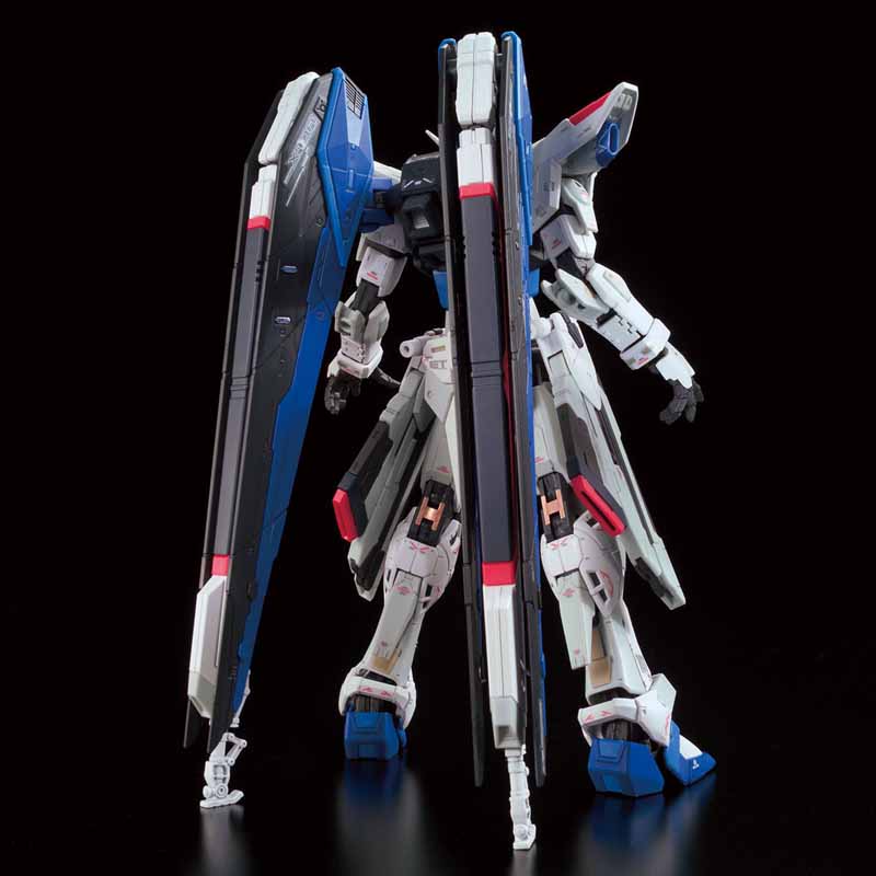 RG 1/144 THE GUNDAM BASE LIMITED ZGMF-X10A FREEDOM GUNDAM