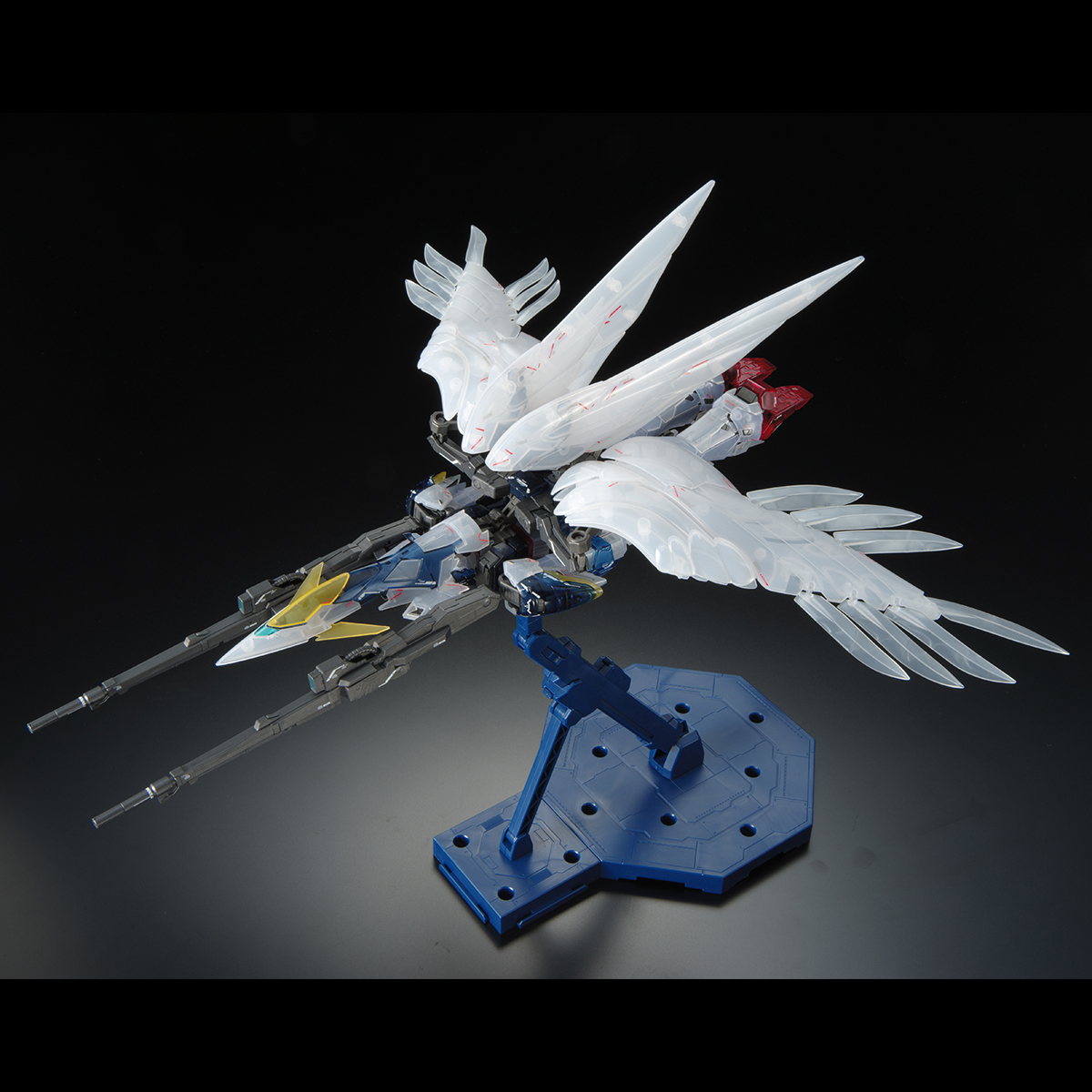 MG 1/100 THE GUNDAM BASE LIMITED WING GUNDAM ZERO EW Ver.Ka [CLEAR