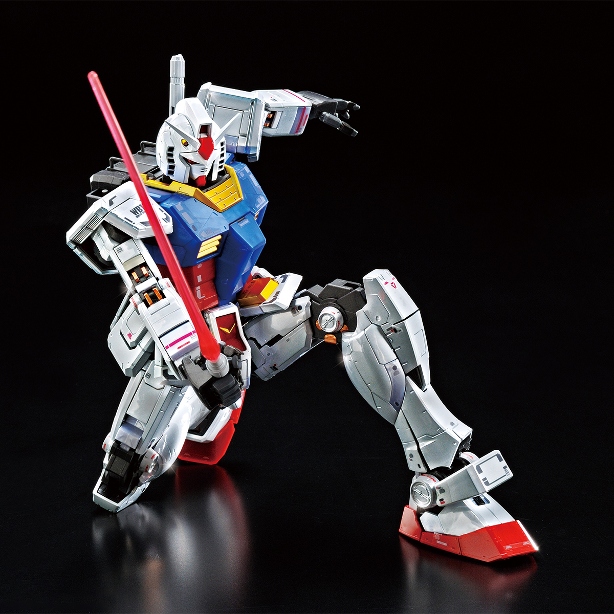 MG 1/100 THE GUNDAM BASE LIMITED RX-78-2 GUNDAM Ver.3.0 [TITANIUM