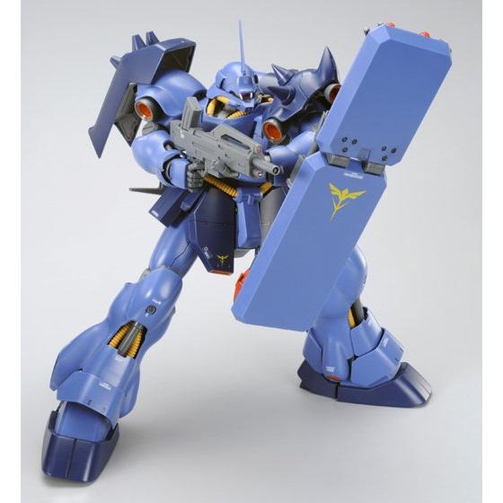 MG 1/100 Geara Doga (Rezin Schnyder's Use) - tampilan depan kotak