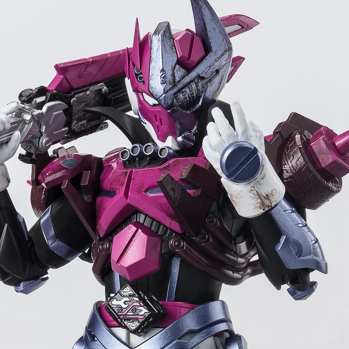 S.H.Figuarts VALVARAD | Kamen Rider | PREMIUM BANDAI USA [Official