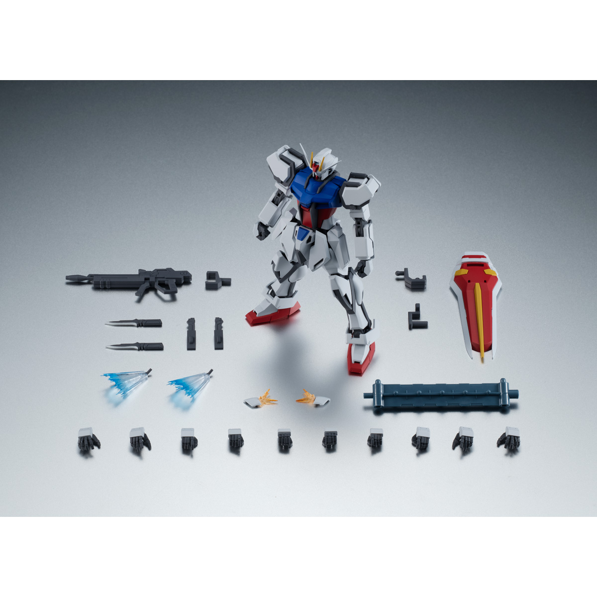 【新品】BANDAI ROBOT魂 GAT-X105 STRIKE GUNDAM Amazon.com: TAMASHII NATIONS - Mobile Suit Gundam SEED - GAT-X105