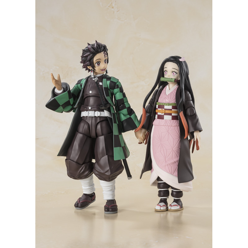 BANDAI NAMCO 竈門炭治郎 Figuarts Amazon.com: TAMASHII NATIONS - Demon Slayer: Kimetsu no Yaiba