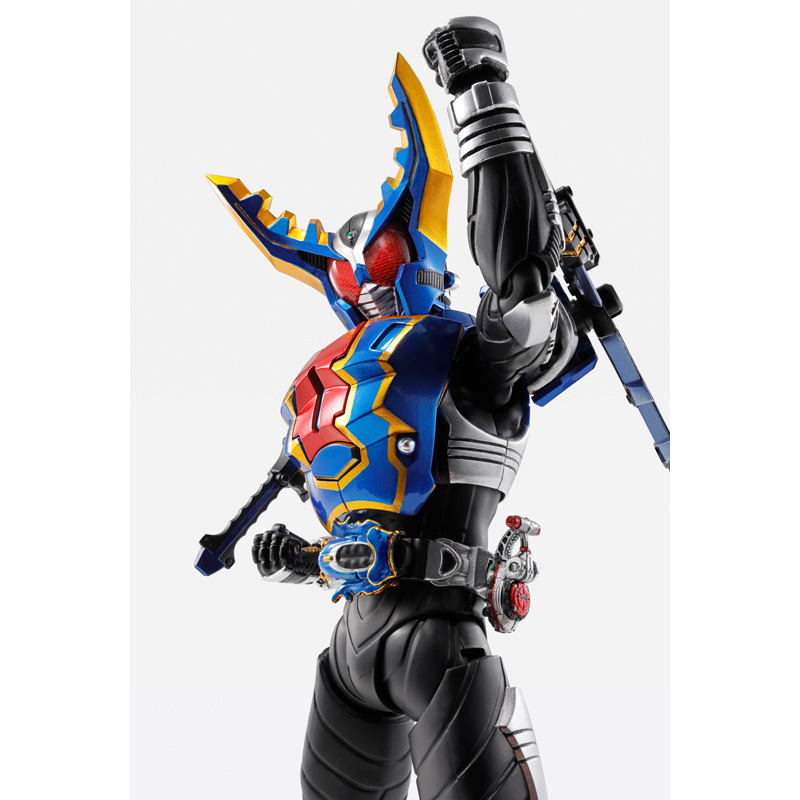S.H.Figuarts (SHINKOCCHOU SEIHOU) MASKED RIDER GATACK HYPER FORM