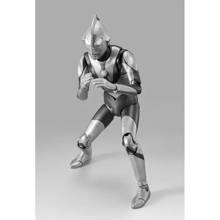 S.H.Figuarts (SHINKOCCHOU SEIHOU) Ultraman A-Type - tampilan full body aksi