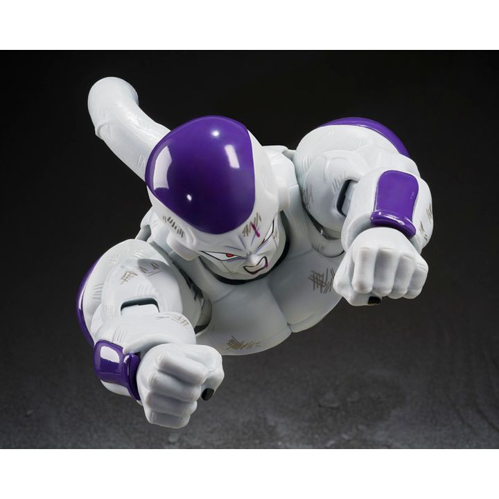 S.H.Figuarts FULL POWER FRIEZA -Battle Scarred Edition- tampak belakang dengan detail kerusakan