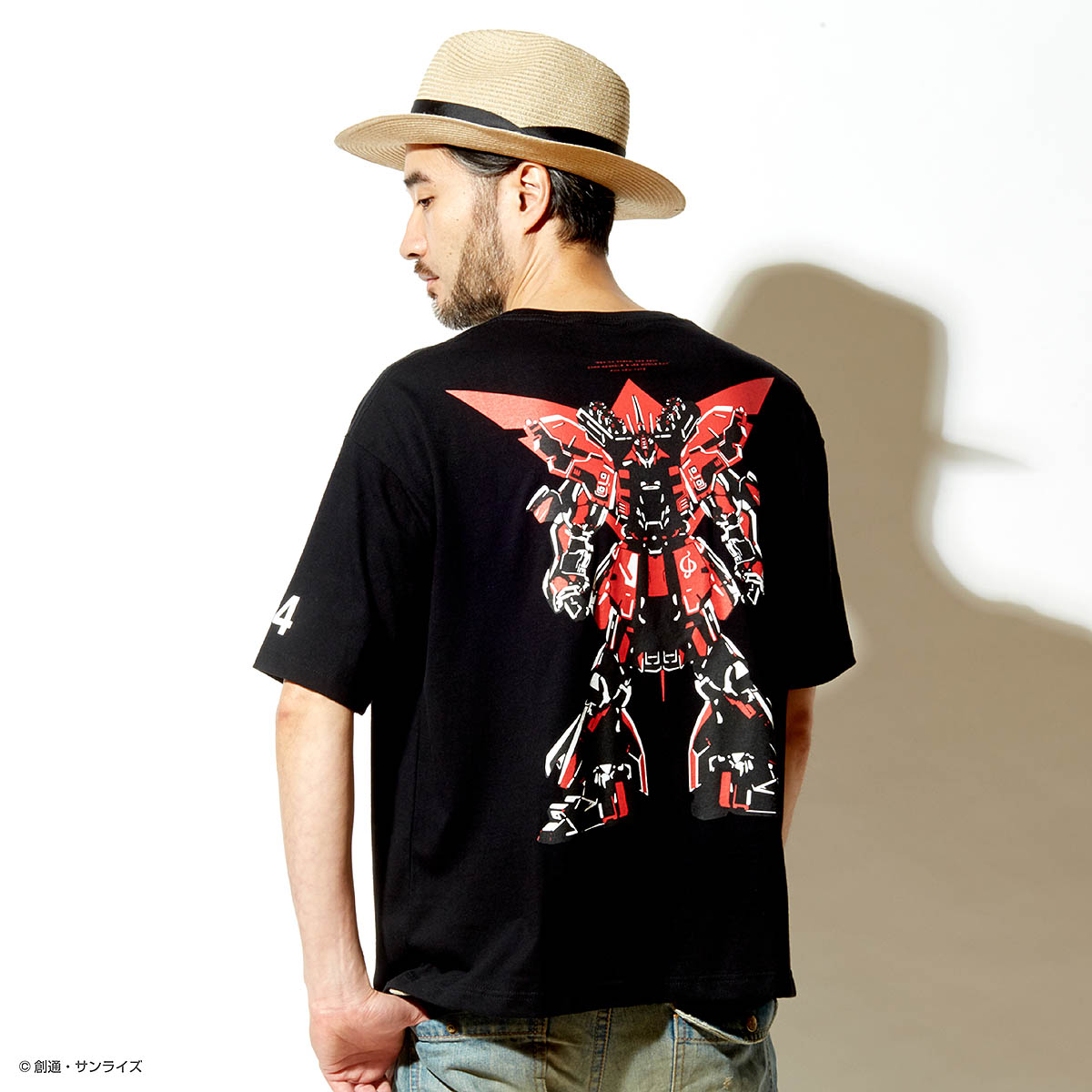 Sazabi Big Size T-shirt—Mobile Suit Gundam: Char's Counterattack