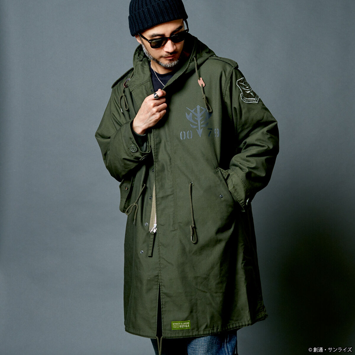 新品即納STRICT-G. ARMSガンダムM-51モッズコートZEON XXL STRICT-G.ARMS Mobile Suit Gundam Zeon M-51 Hoodie | GUNDAM