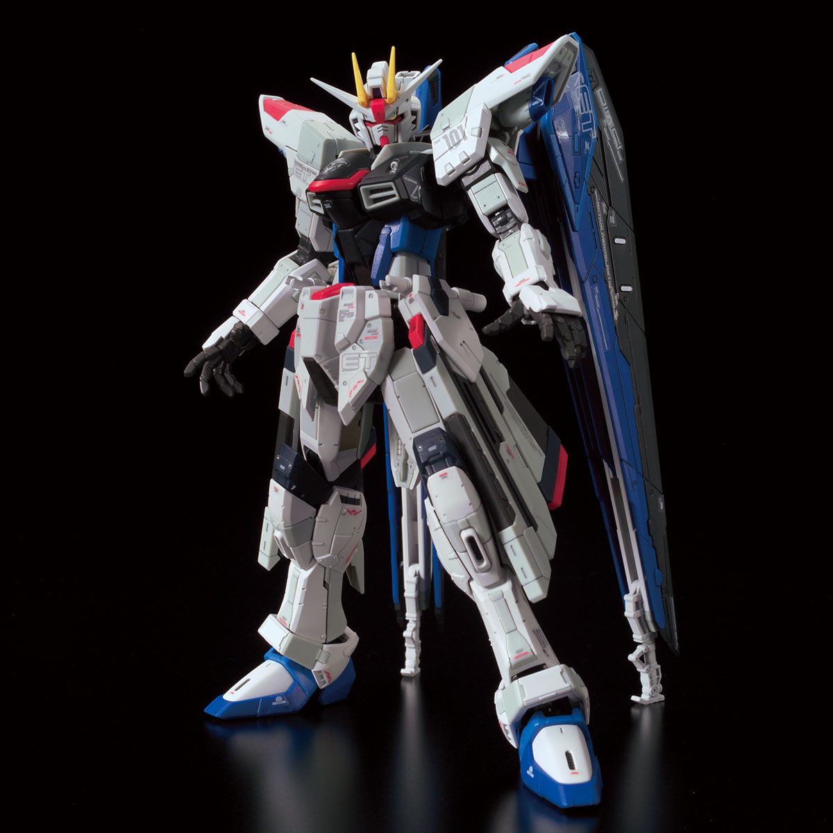 Rg 1 144 The Gundam Base Limited Zgmf X10a Freedom Gundam Ver Gcp [2022年11月發送] 高達 Gundam 公仔
