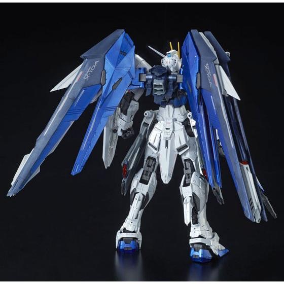 BANDAI MG 1/100 Freedom Gundam Ver.2.0 Full Burst Mode Special