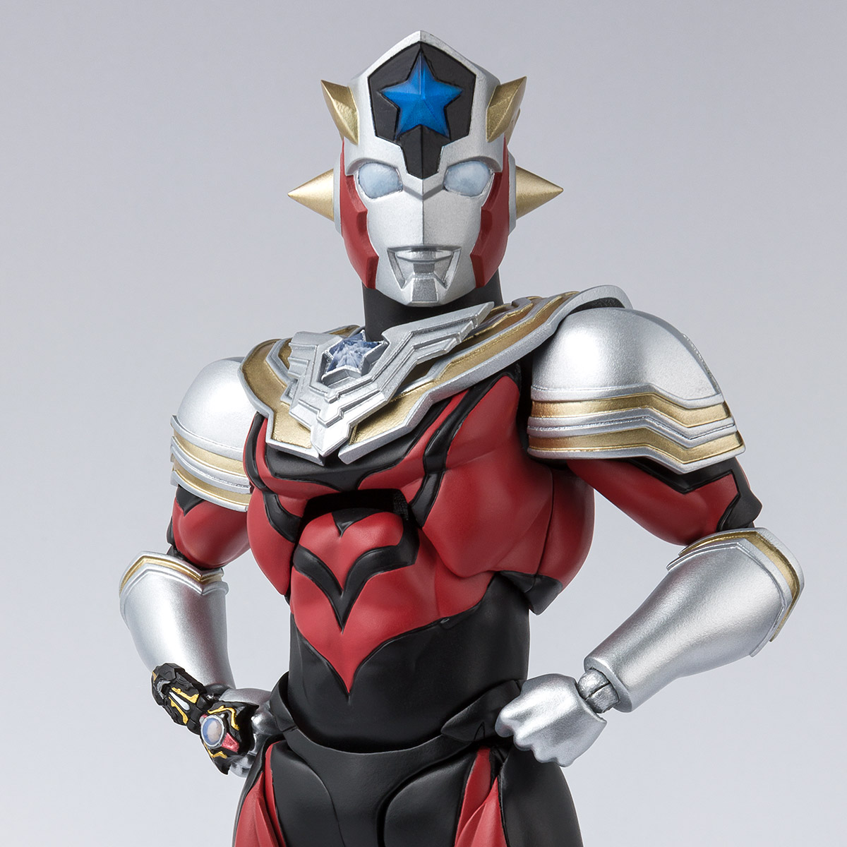 bandai ultraman figures