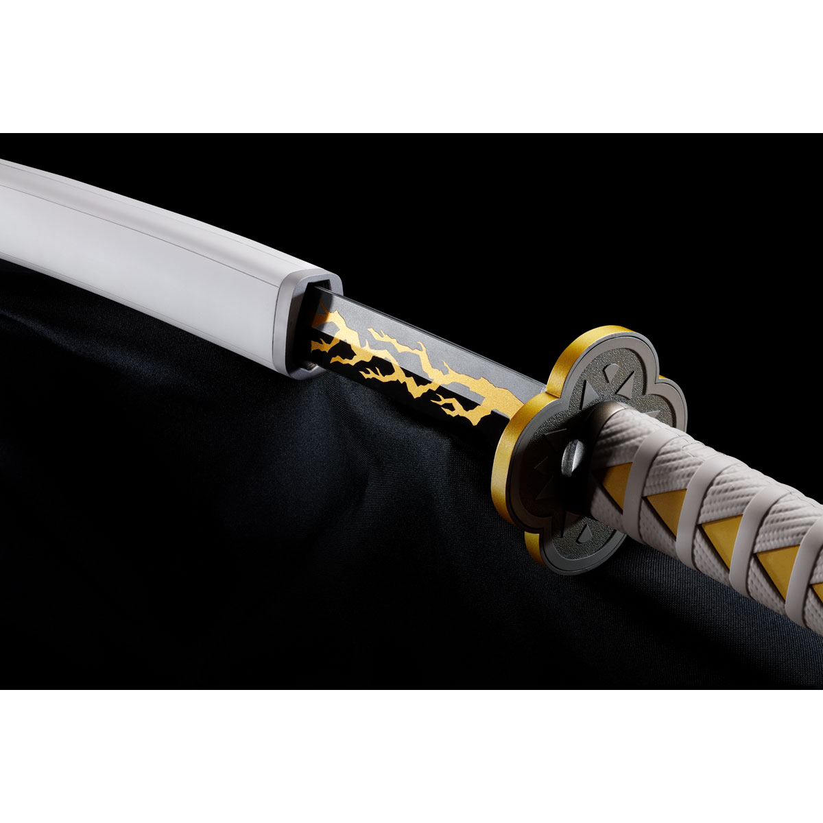 PROPLICA Nichirin Sword（Zenitsu Agatsuma） | Demon Slayer: Kimetsu no ...