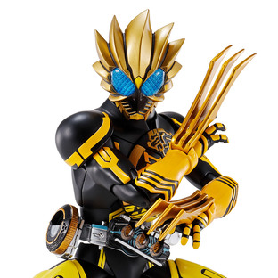S.H.Figuarts (SHINKOCCHOU SEIHOU) KAMEN RIDER OOO LATORARTAR COMBO