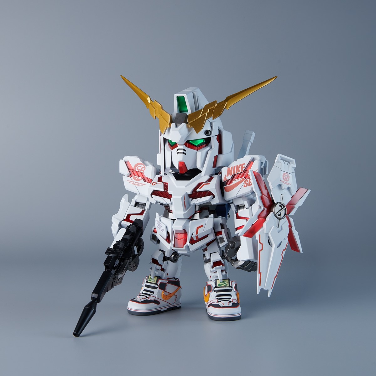 RX-0 UNICORN GUNDAM [DESTROY MODE] VER. NIKE SB | 鋼彈(GUNDAM