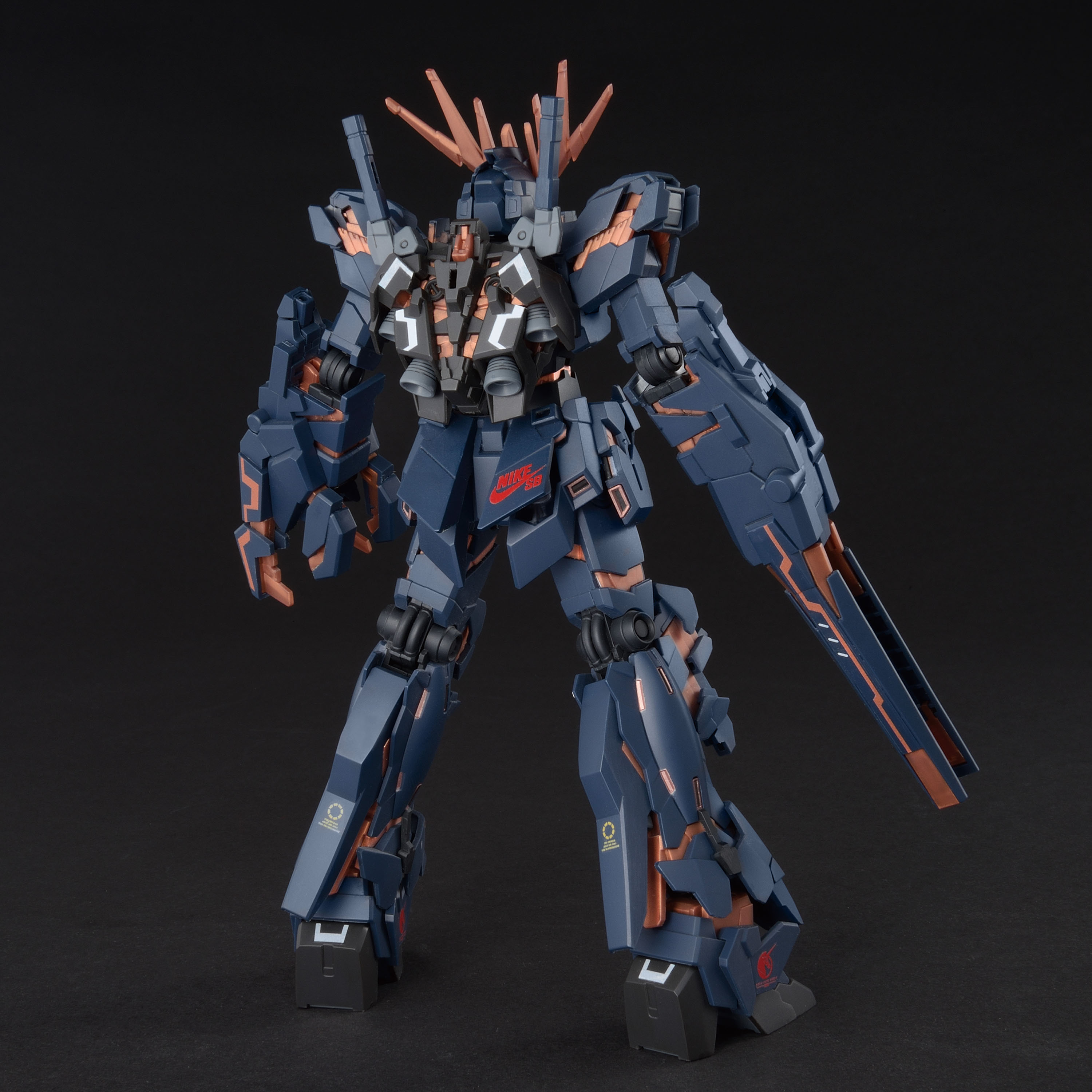 nike sb bandai gundam model kit