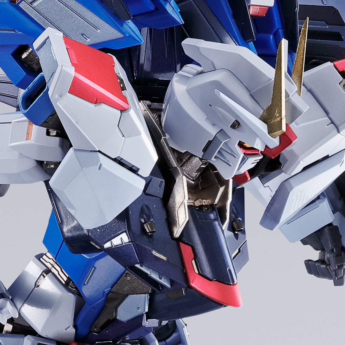 METAL BUILD FREEDOM GUNDAM CONCEPT 2 SNOW SPARKLE Ver. | 鋼彈(GUNDAM) | 公 ...