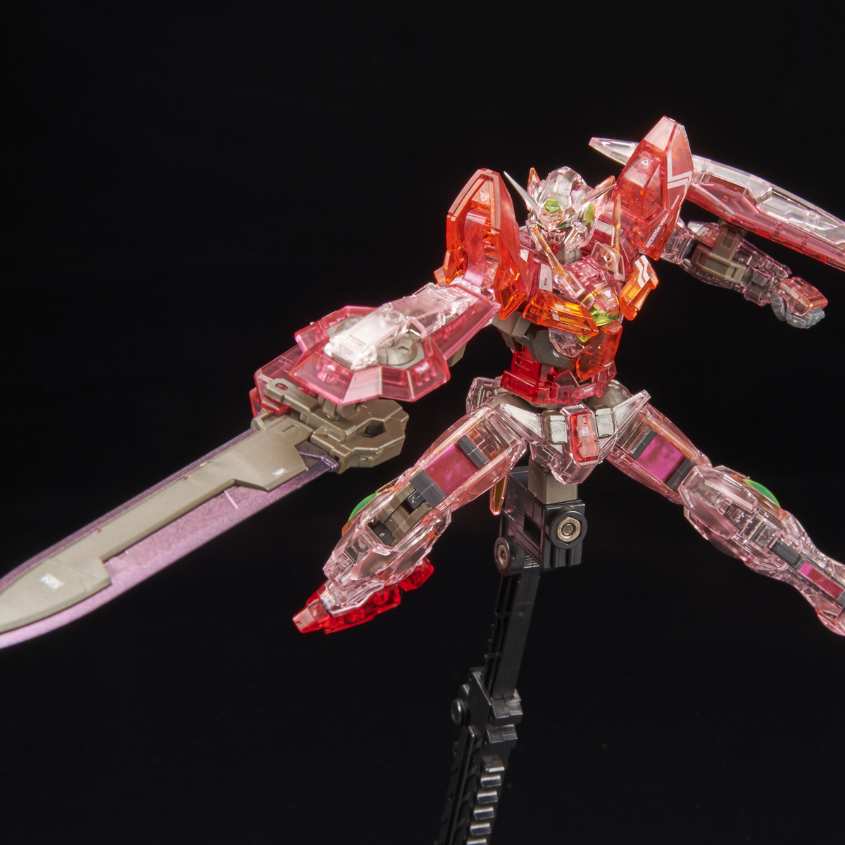 MG 1/100 THE GUNDAM BASE LIMITED GUNDAM EXIA [CLEAR COLOR