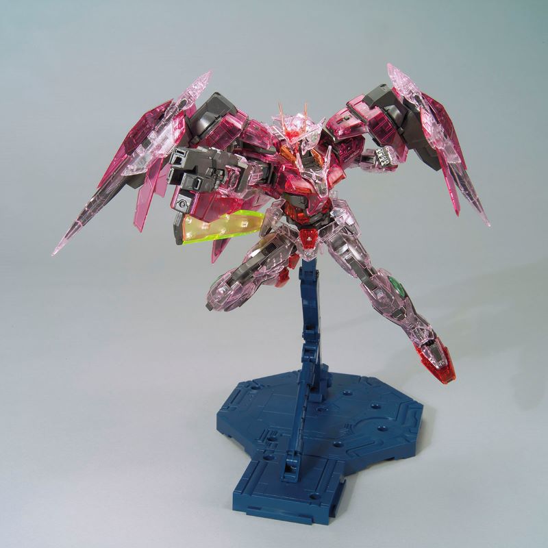 MG 1/100 THE GUNDAM BASE LIMITED TRANS-AM RAISER ［CLEAR COLOR]