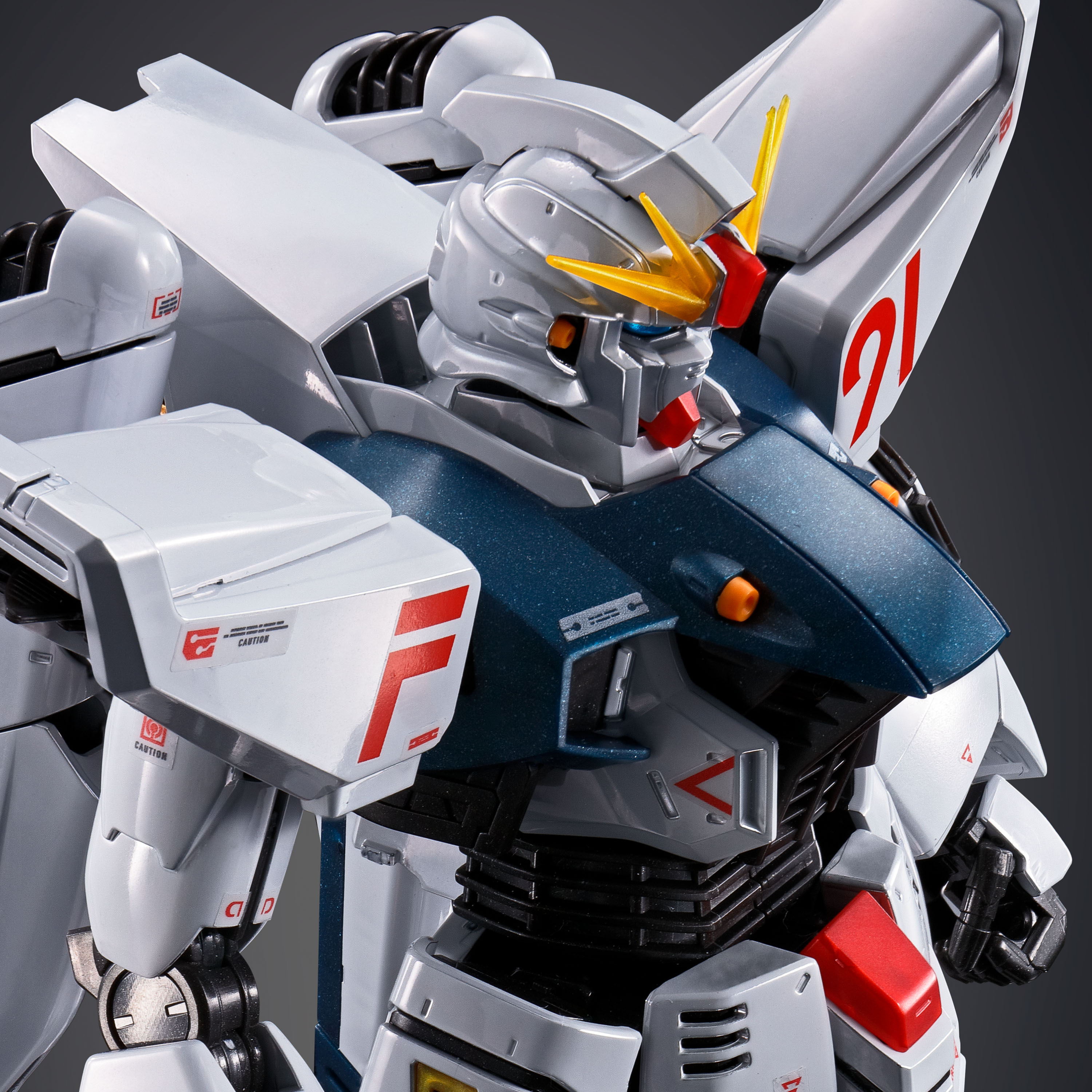 エンタメ/ホビーMG ガンダムF91 チタニウムフィニッシュver - 模型 