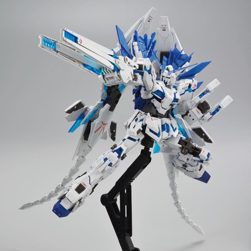 RG 1/144 THE GUNDAM BASE LIMITED UNICORN GUNDAM PERFECTIBILITY