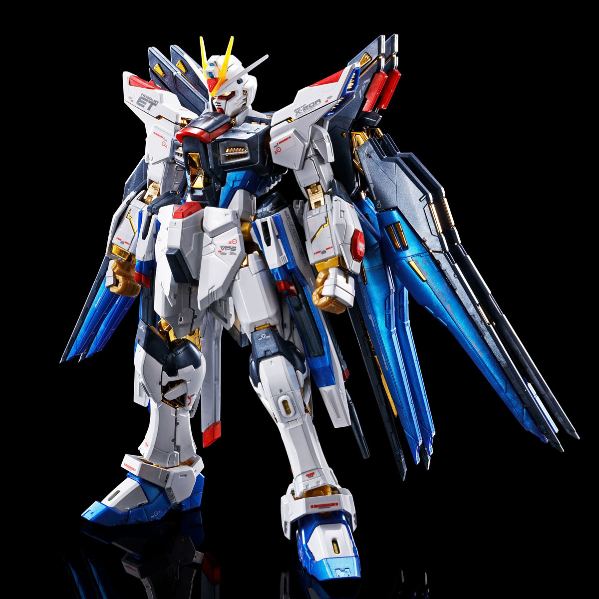 P-BANDAI RG 1/144 Strike Freedom Gundam Plastic Model Kit Titanium Finish