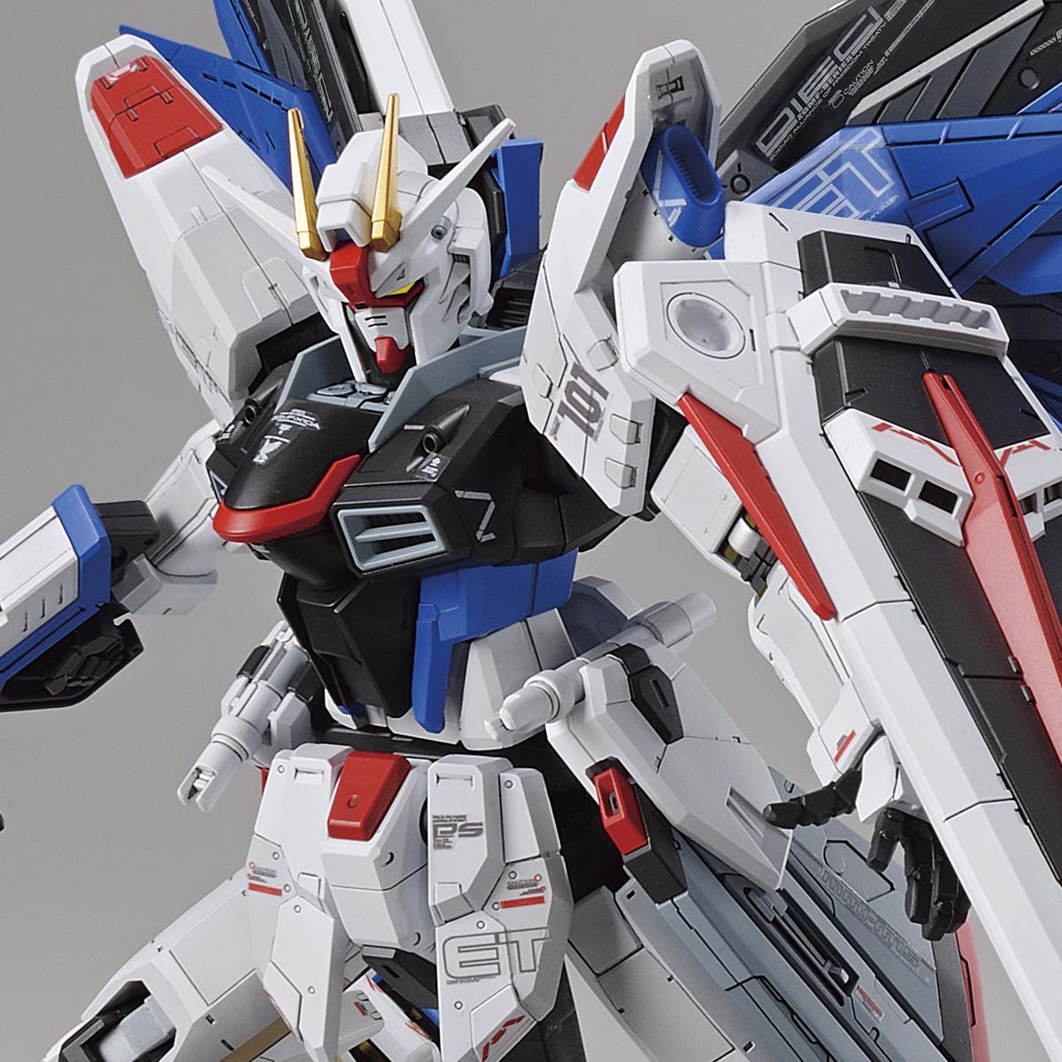 Full Mechanics 1/100 The Gundam Base Limited ZGMF-X10A Freedom Gundam Ver GCP 