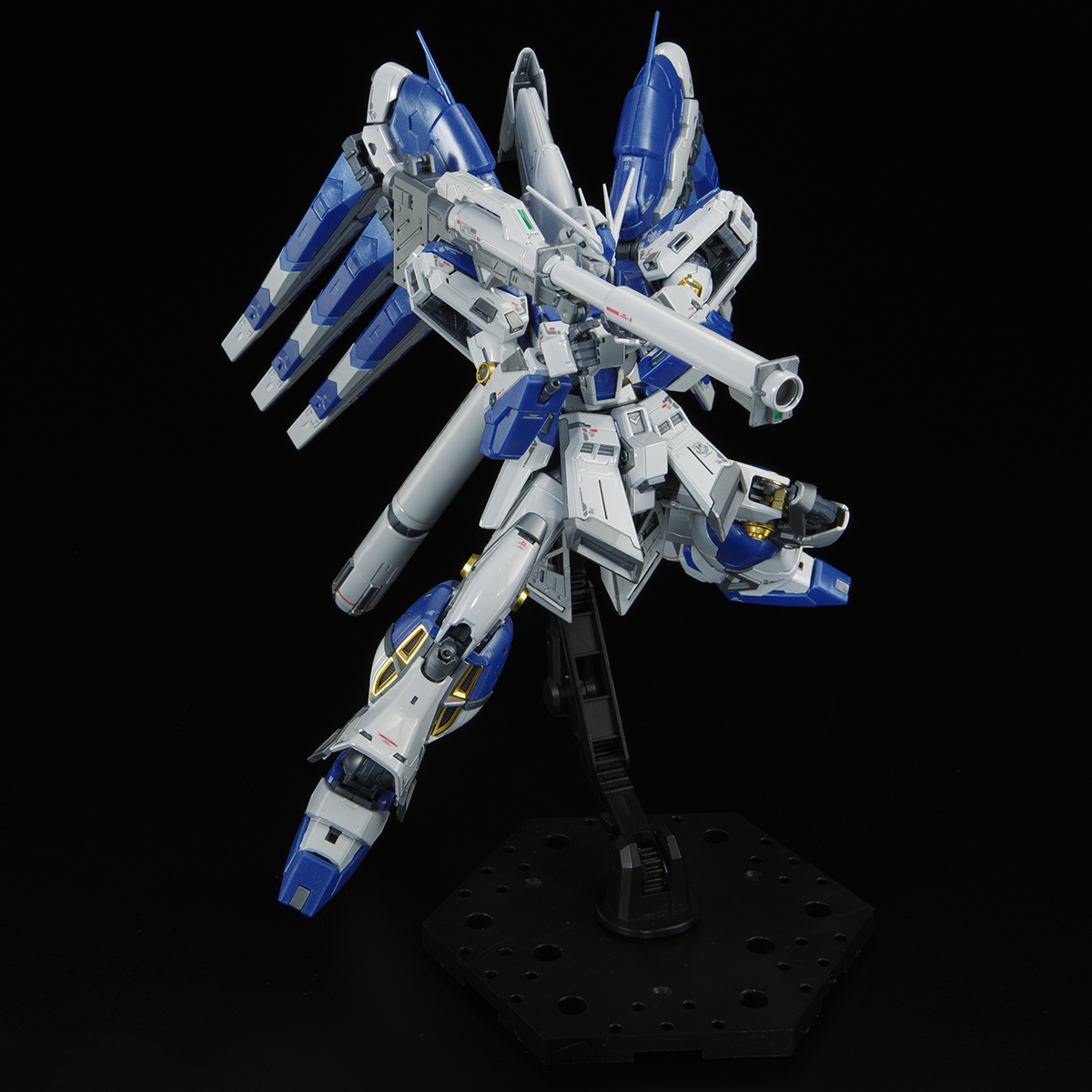 RG 1/144 THE GUNDAM BASE LIMITED Hi-ν GUNDAM [TITANIUM FINISH